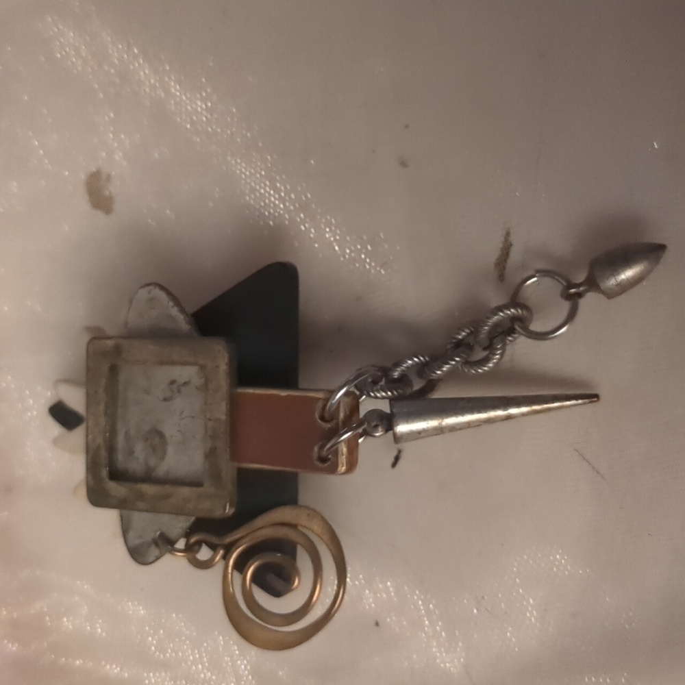 Vintage Metal Artistic Geometric Brooch - Picture 2 of 6